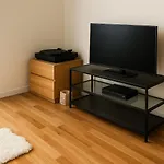 3bedroom, 82sq M Apt, Newly Renovated شقة *