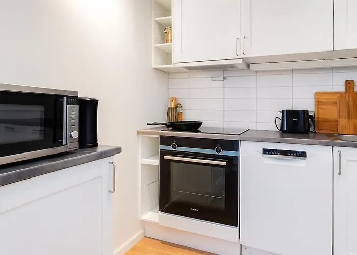 Apartamento 3bedroom, 82sq M Apt, Newly Renovated *