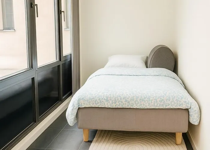 Apartamento 3bedroom, 82sq M Apt, Newly Renovated